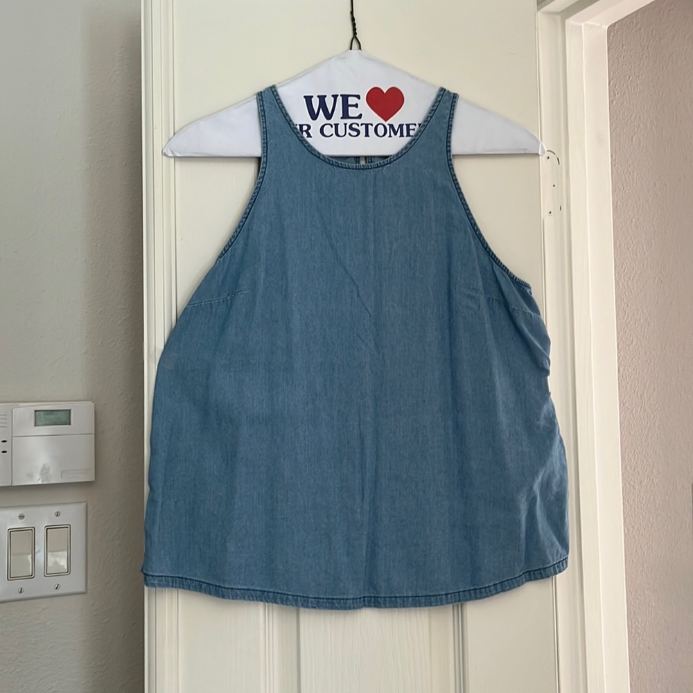 Old Navy sleeveless top